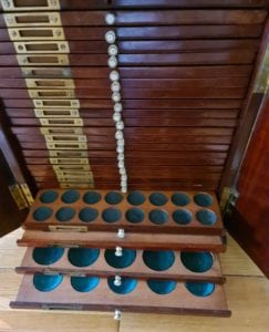 A wonderful mahogany coin cabinet, ex Baldwin, size approx 36 x 33 x 28cm